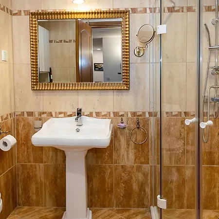 Апартамент 2br Seaside Escape With Parking At Port Palace By Flat Mаnager Варна